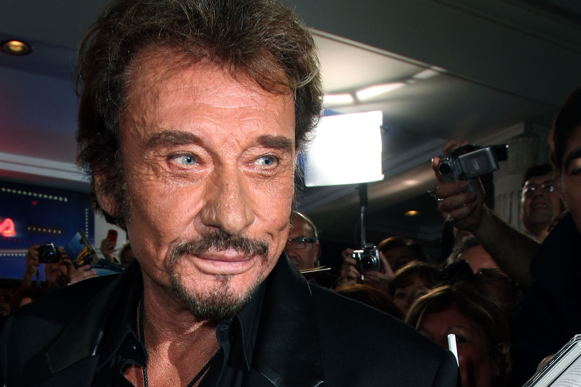 Johnny Hallyday sortirait bientôt un nouvel album