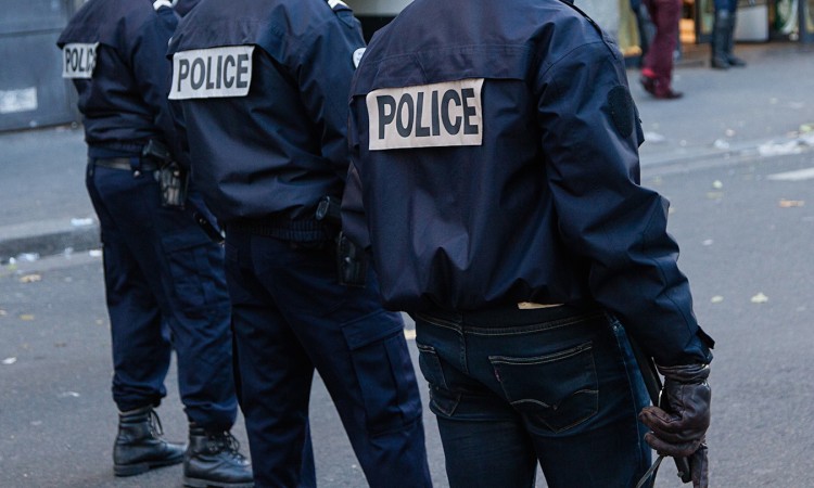 France: Prise d'otages dans un centre commercial à Paris