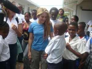 Shakira aides humanitaires