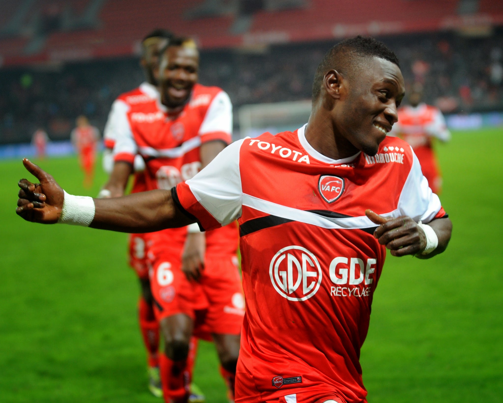 Match Valenciennes FC Nimes Olympique en direct live streaming