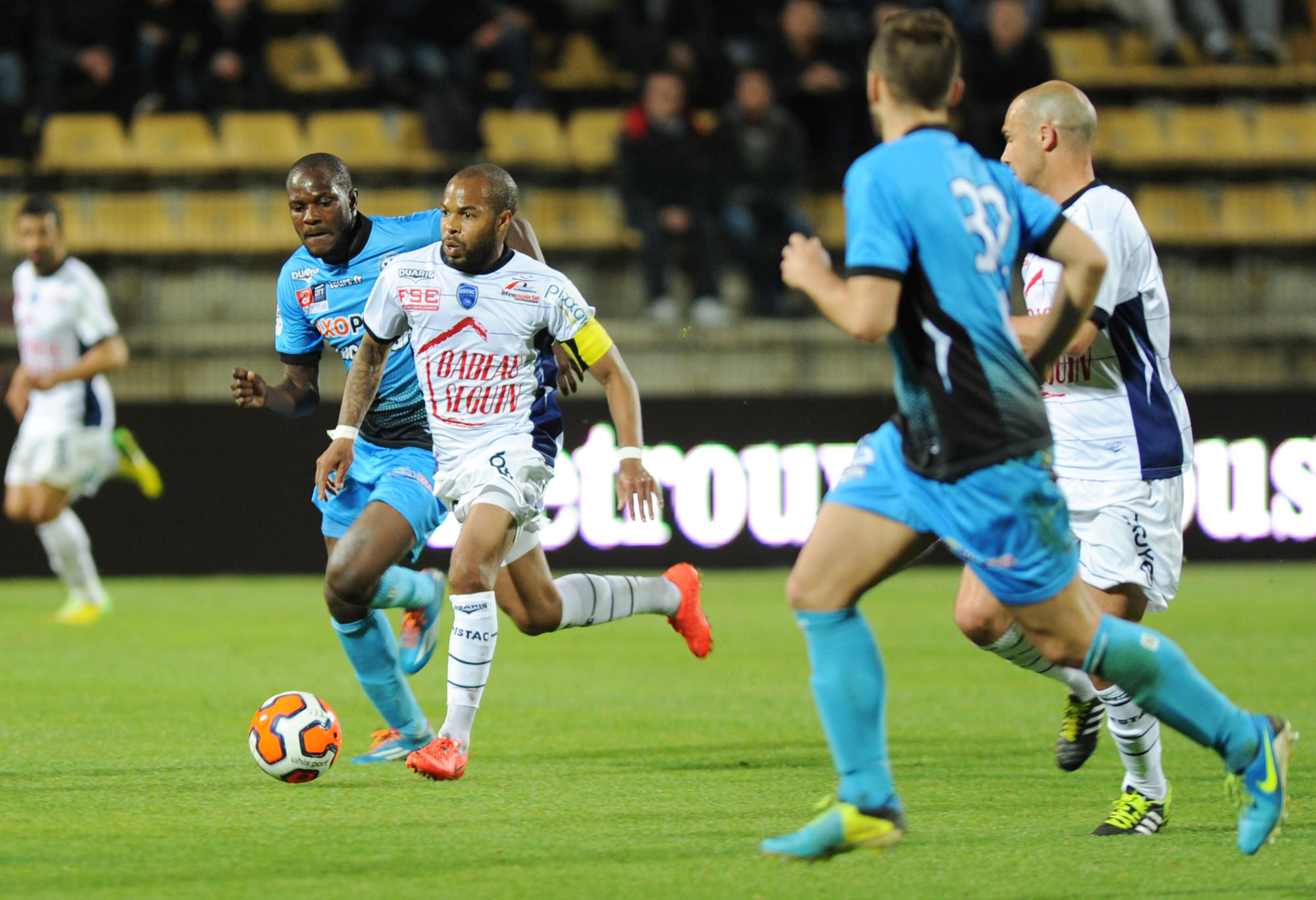 Match ESTAC Troyes vs AJ Auxerre en direct streaming live