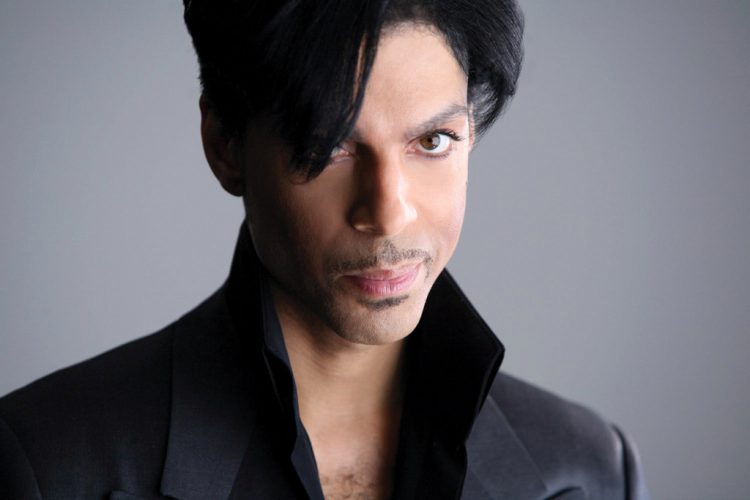 Le chanteur "Prince" retrouvé mort dans son studio