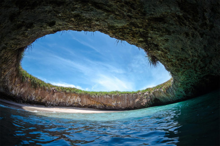 Playa del amor - Marietas Islands - Mexico