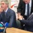Le nouveau ministre slovaque fait tomber un sachet de cocaïne lors d'une conférence de presse