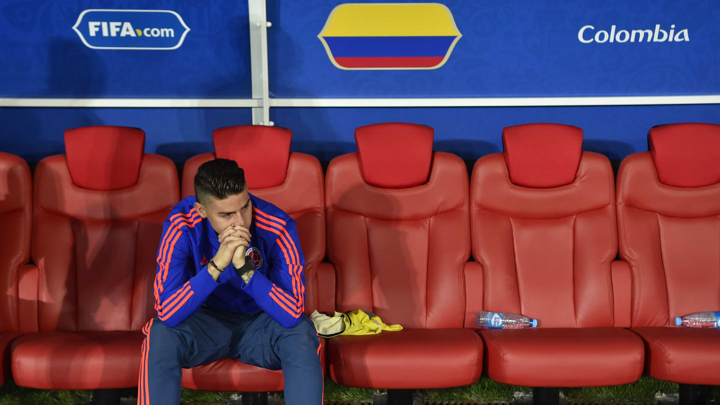 James Rodriguez en larmes après l'élimination de la Colombie