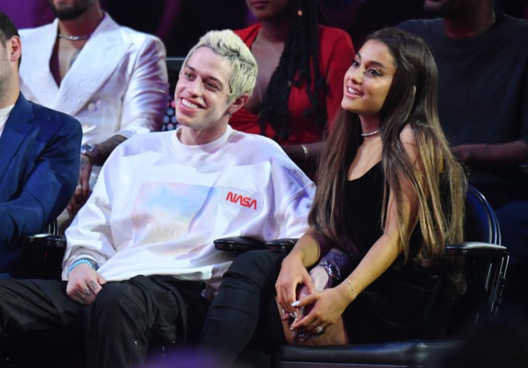 Ariana Grande - Pete Davidson